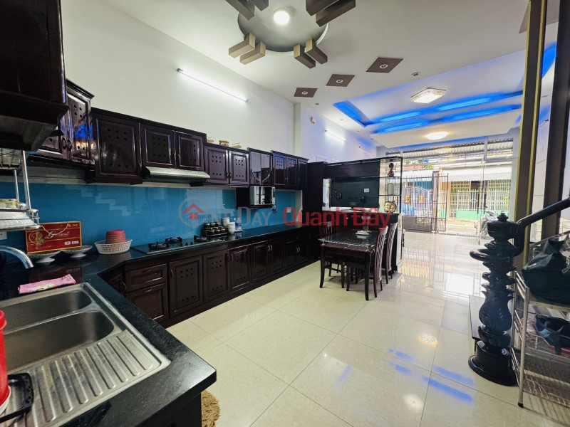 ► Bau Trang frontage near Dien Bien Phu, 80m2, 3 floors, modern, classy, 5.x billion Sales Listings