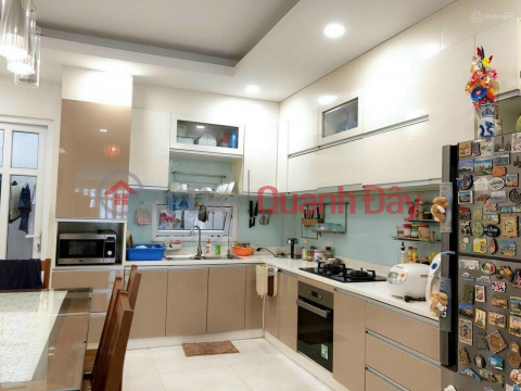 Selling MTKD house on Nguyen Thi Thap street, District 7 - Horizontal 7m 4 floors .Price: 14.2 billion VND _0