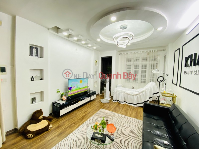 Quan Nhan Nhan Chinh Thanh Xuan townhouse for sale 32m 3 floors with clear alley near cars 3 billion contact 0817606560 Sales Listings