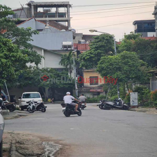 House for sale in Trau Quy, Gia Lam. 50m2, 4 floors, car access. 8 billion VND. Contact 0989894845, Vietnam | Sales đ 8.34 Billion