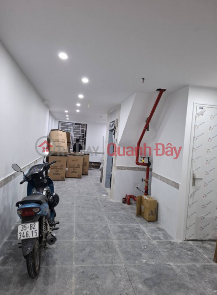 Khuc Thua Du 52m 6 floors elevator 8 closed rooms stable revenue Vietnam Sales đ 15 Billion