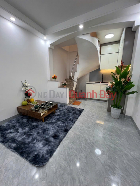 House for sale 16m2, 5 floors, 3 bedrooms, 4 bathrooms, Minh Khai, Hai Ba Trung, 2.25 billion, shared red book Sales Listings