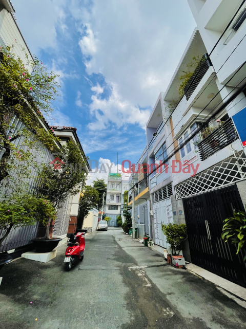 Move In NOW - House for Sale in Linh Trung Thu Duc, Le Van Chi Street, Car Sleeps in the House - 3 Bedrooms, 5.99 Billion _0