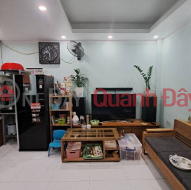 Selling a 56m2 house on Nghi Tam street, Tay Ho, Cars, Top business 10.8 Billion VND _0