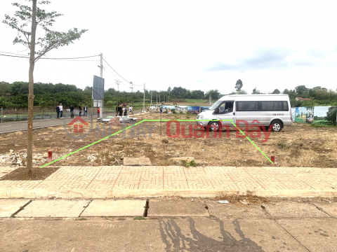 The owner urgently needs to sell a full residential land lot, frontage DT769, pink book, 7km from Long Thanh airport. (No _0