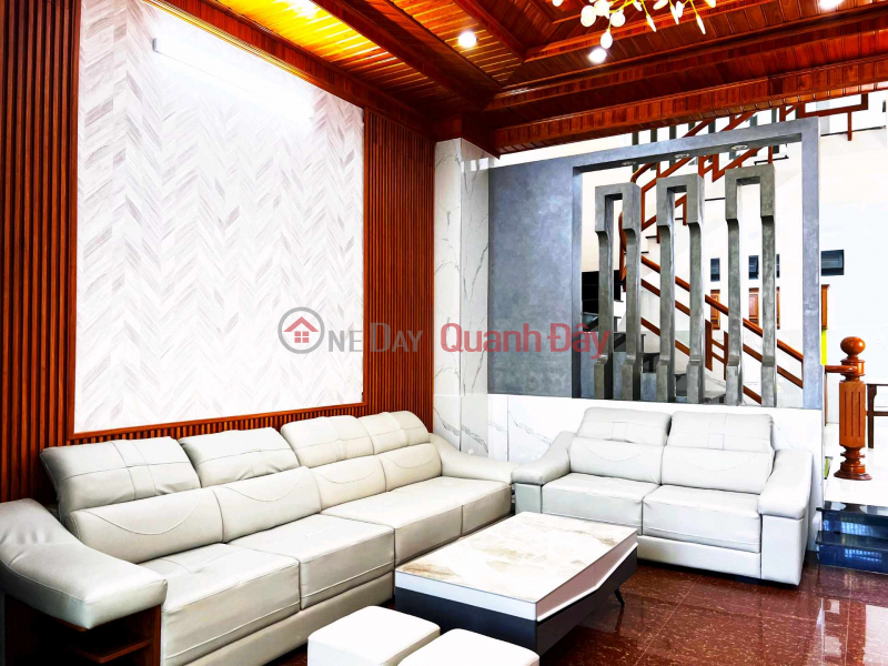 ₫ 4.68 Billion Selling a house full of furniture on Doan Ngoc Nhac street