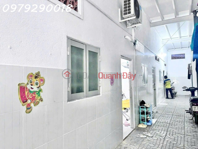 Owner needs money, selling a row of 7 rental rooms and 1 kiosk, currently fully rented out for 13 million VND\\/month. Sales Listings