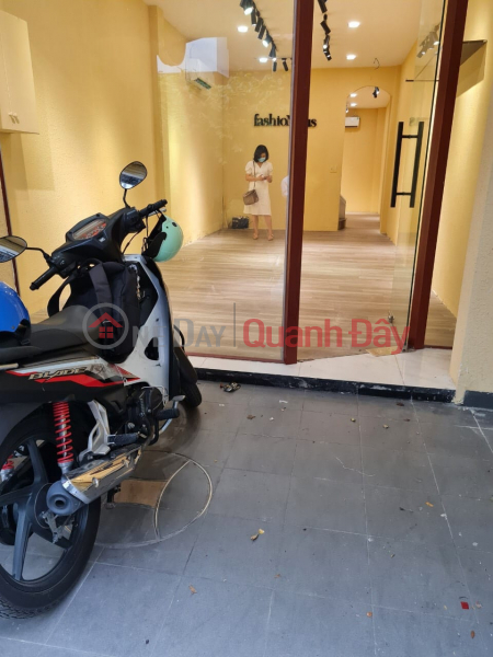 Property Search Vietnam | OneDay | Residential Rental Listings 3-storey house for rent in Le Van Si District 3 – Rent 30 million\\/month suitable for multi-industry business