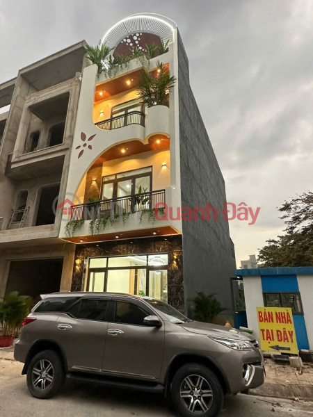 Nhà Đẹp - Giá Tốt - CHÍNH CHỦ CẦN BÁN NHANH NHÀ 3 TẦNG An Phú, TP Thuận An, Hồ Chính Minh Niêm yết bán