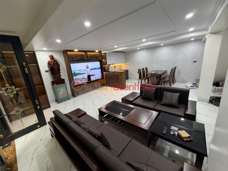 Property Search Vietnam | OneDay | Residential | Rental Listings | OWNER NEEDS TO RENT OUT QUICKLY A HOUSE IN A PRIME LOCATION IN VAN MIEU QUOC TU GIAM WARD, HANOI CITY