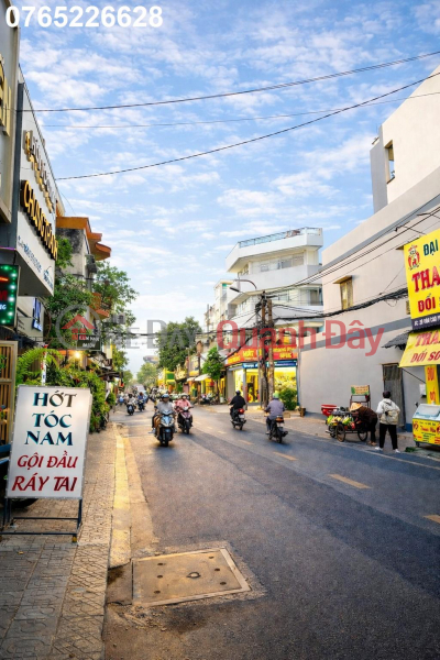  Please Select, Residential, Sales Listings đ 3.5 Billion