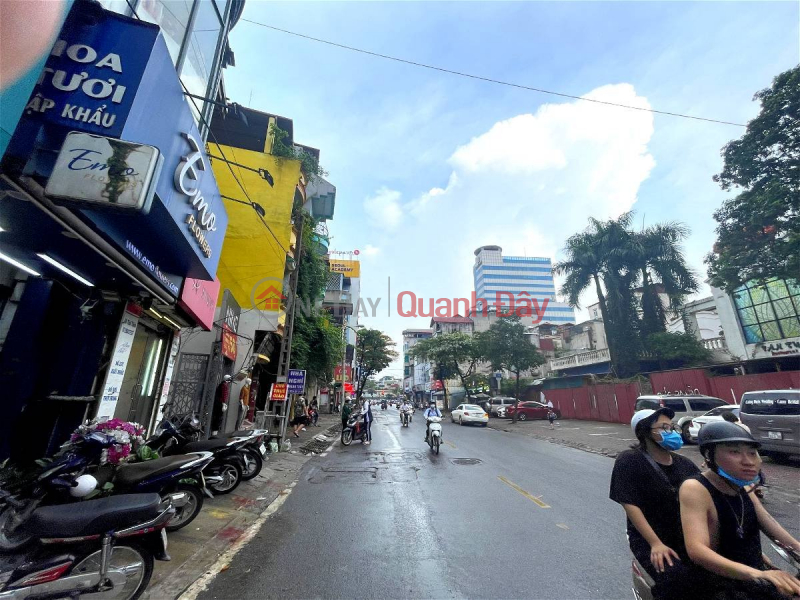 House for sale on Thai Thinh Street, Dong Da District. 84m Approximately 19 Billion. Commitment to Real Photos Accurate Description. Owner Thien Chi Sales Listings