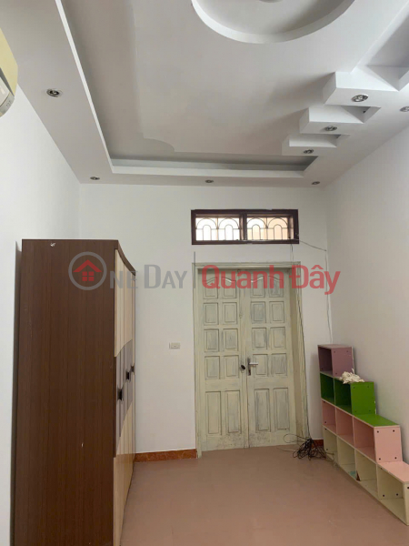 House for rent on Chinh Kinh Street, 43m2 x 2.5 floors, 2 bedrooms, 2 bathrooms, 11 million, Vietnam Rental đ 11 Million/ month