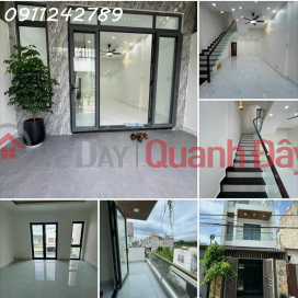 NHÀ 3 TẦNG + 3PN + SÂN THƯỢNG >> XE HƠI TỚI NHÀ >> GẦN CHỢ, TRƯỜNG HỌC, KĐT ĐÔNG TĂNG LONG + SỔ HOÀN CÔNG - _0