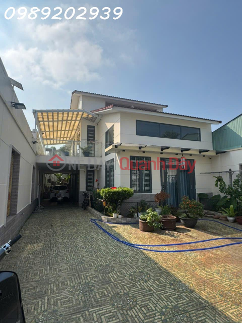 Moving house. Need to say goodbye to the villa. _0