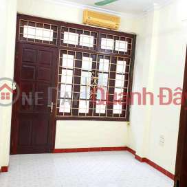 TOWNHOUSE FOR SALE VONG HAI BA TRUNG, Hanoi. EXTREMELY WIDE ALWAYS, CARS STOP DAY AND NIGHT. PRICE IS ONLY 6 BILLION _0