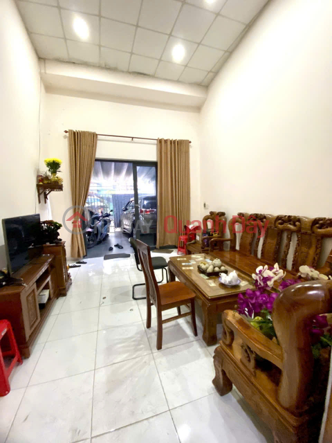 Hot item: Front house 1 ground floor 1 mezzanine, 65m2, Car can sleep inside the house ONLY 4.9 billion. Huynh Thi Hai Street, District 12 _0