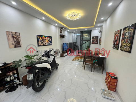 NHÀ ĐẸP Ô TÔ CHÁNH- VÀO NHÀ ĐỨC GIANG- LONG BIÊN 5 TẦNG 45M2 X 12.5 tỷ Long Biên Hà Nội. _0