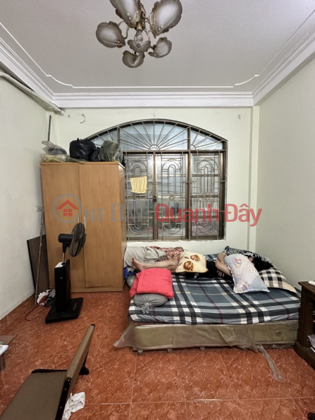 đ 11.5 Billion, Kim Giang car into house, bustling business 6 functional rooms