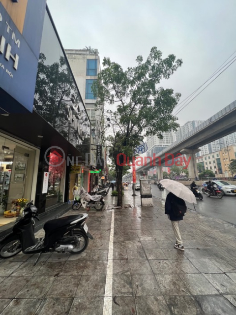 Super Product Nguyen Trai Thanh Xuan Street 120 m old house for sale land 5 m sidewalk business 23 billion _0