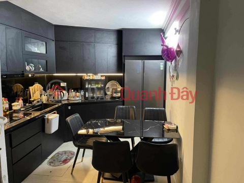 Khương Trung ngõ 211 30m 4 tầng 2 thoáng chỉ 6,4 tyr _0