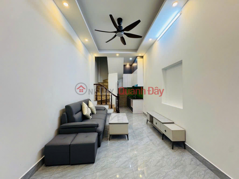 Extremely rare - Located in the heart of Hoang Mai district - 4-story design - Parking available - Under 6 billion VND Sales Listings