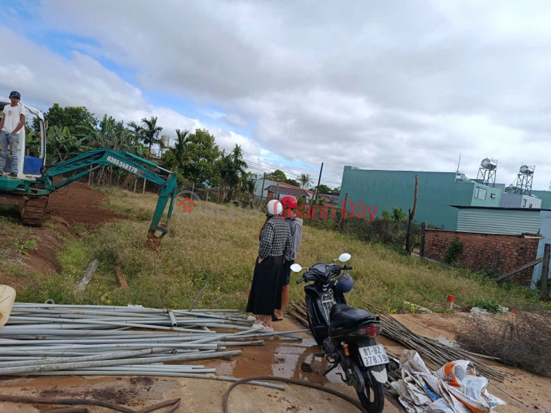 LAND FOR SALE BY OWNER - GOOD PRICE. OWNER NEEDS TO SELL QUICKLY. BEAUTIFUL PLOT OF LAND at Alley 52 An Duong Vuong, Gia Lai., Vietnam Sales đ 850 Million