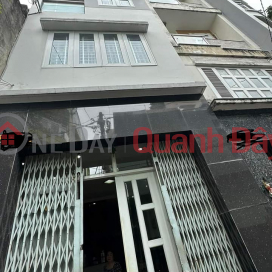 HOUSE FOR SALE - DISTRICT 11 - 3\/2 STREET - XH THONG - 39M2 - 3 storeys - EXTREMELY BEAUTIFUL LOCATION - 6.15 BILLION _0