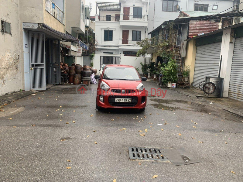 OWNER Urgently Needs to Sell Land Plot with Free Level 4 House on Ngo Gia Tu Long Bien Street, Vietnam Sales | ₫ 13 Billion