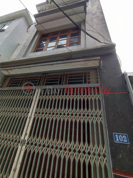 House for sale XUAN THUY-House for sale 32.6m, 3 bedrooms. Sleep, big, shallow alley. Price: 3.3 billion Sales Listings