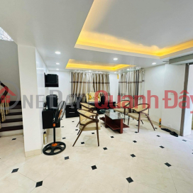 Linh Dam Villa 3 steps to the lake, 200m2 red book, 14m frontage, price only 32 billion _0