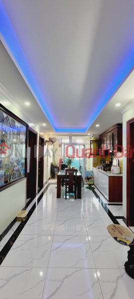 Property Search Vietnam | OneDay | Residential, Sales Listings, Selling Binh Vuong apartment 97m2-3 bedrooms-fully furnished-More than 3 billion.