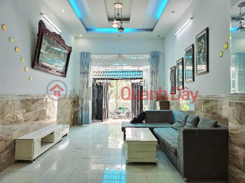 Pham Van Dong - near gigamall - 75m2 2 floors - car parking - 3 bedrooms - fully completed - only 5.5 billion negotiable _0