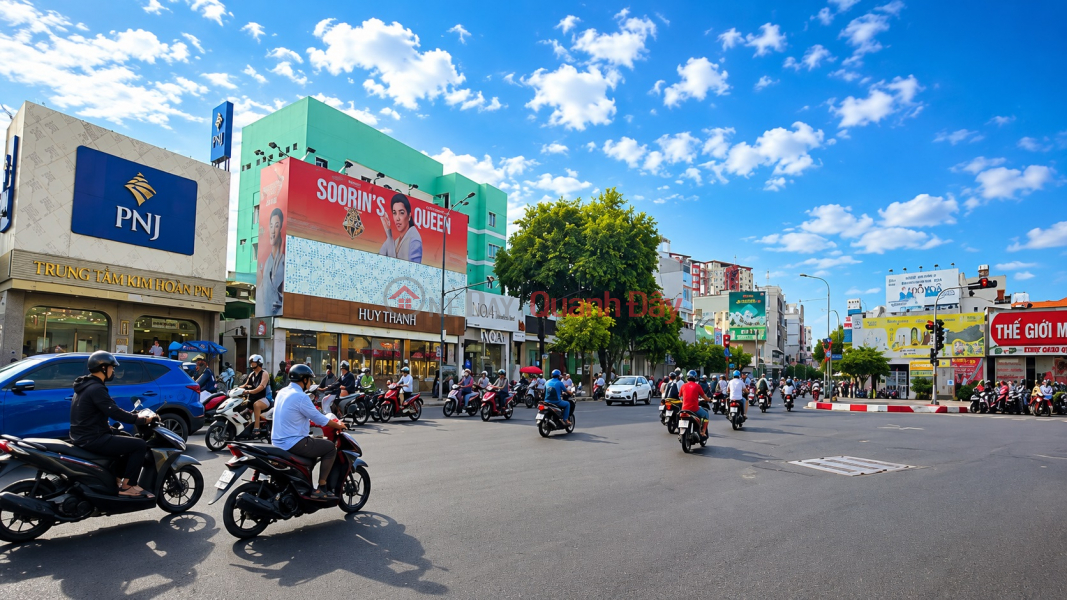House for rent on Luỹ Bán Bích street, 88m², 3 floors, near intersection and park. | Vietnam | Rental đ 28 Million/ month