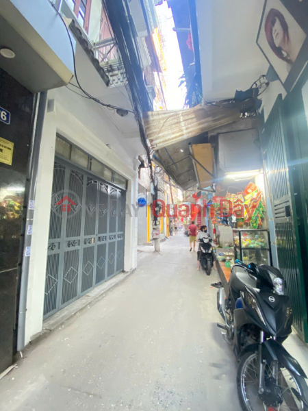 House for rent in car alley 151 Nguyen Duc Canh, 3 floors x 40m2 for Spa, Nail 11 Million Rental Listings