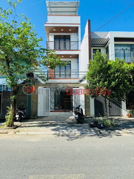 đ 7.7 Billion | BEAUTIFUL HOUSE - GOOD PRICE - Need to Sell Quickly 4-Storey House with Frontage on 7.5m Street, Dinh Duc Thien.