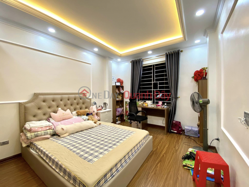 Cực kỳ BỀ THẾ, nhà THANG MÁY 5 tầng 75m2 GARA, phố Nguyễn Sơn, Bồ đề, chỉ 11,89 tỷ Việt Nam | Bán, đ 11,8 tỷ