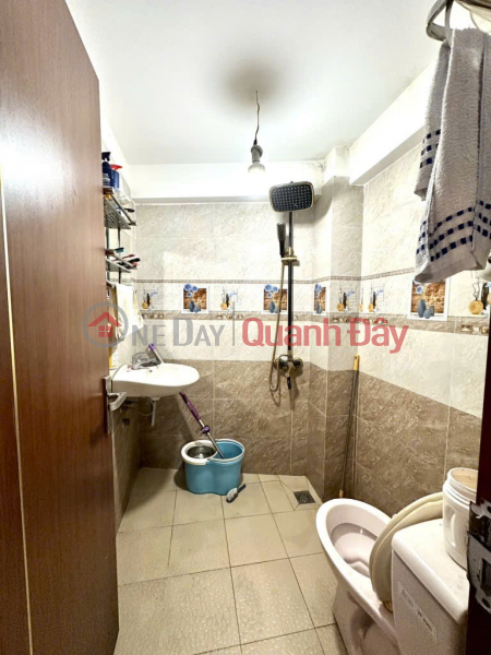 đ 5.1 Billion, House for sale in Pham Van Bach Alley, Tan Binh, Area 4.2 x 15m, 2 floors, 2 bedrooms, 2 bathrooms.