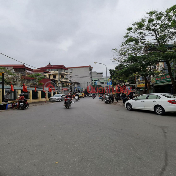 Nhà 4 tầng 49m2 đường 10m tại Trâu Quỳ, GL HN. Lh ngay Niêm yết bán