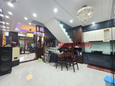 ► House frontage on 7.5m Dong Tri street near Ton Duc Thang, 90m2, beautiful new, genuine _0