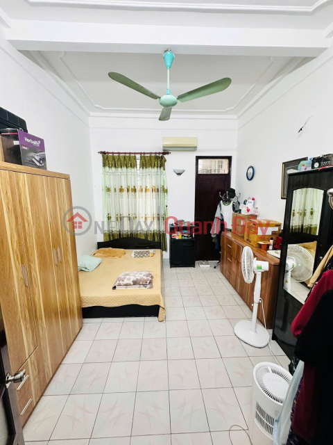 House for sale on Hang Ga street, 26m2, 4 floors, 3.5m frontage, 25.8 billion, wide sidewalk, 2-way road, top business _0