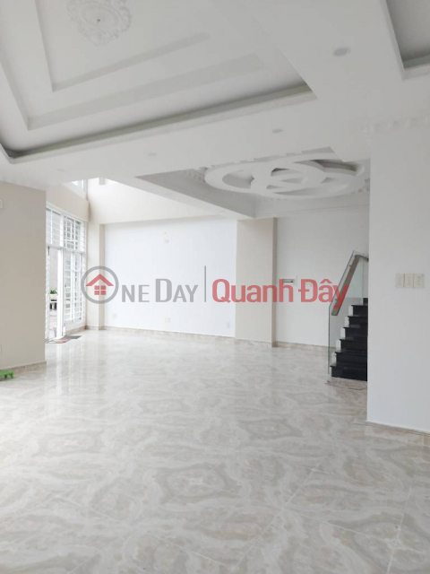[L2395*] OWN A 203M2 CORNER SHOPHOUSE WITH RIVER VIEW! _0