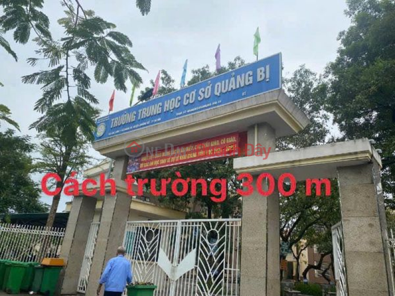 đ 1,75 tỷ ️Siêu phẩm QUẢNG Bị -hiếm ít nhà bán 
Dt 50,6m2 mt =hâu 4,6m sâu 11 m thoáng trước thoáng sau. Ở cực