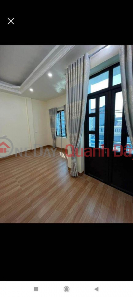 Selling 3-storey house in Nguyen Van Troi area, near Han Thuyen school, near market. The car is parked at the door of the house with a yard Vietnam | Sales ₫ 2.1 Billion