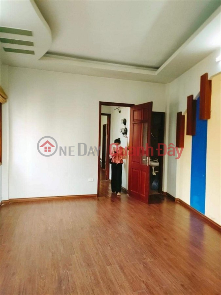 đ 15.4 Billion, Ton Duc Thang Townhouse for Sale, Dong Da District. 61m Frontage 4m Approximately 15 Billion. Commitment to Real Photos Accurate Description. Owner