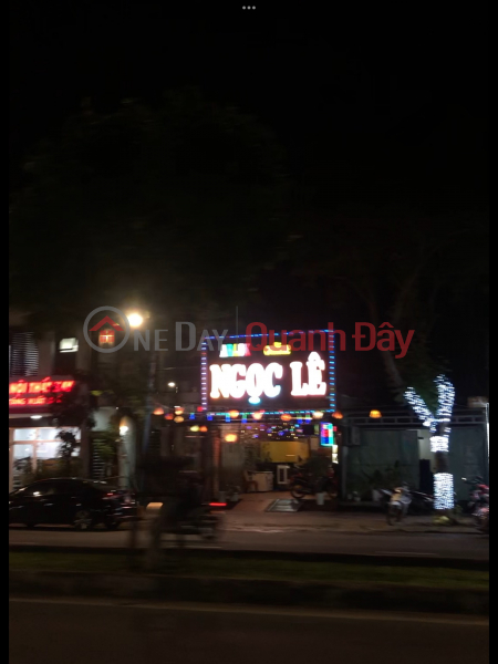 Karaoke Ngoc Le Club (Karaoke Ngọc Lê Club),Cam Le | (1)