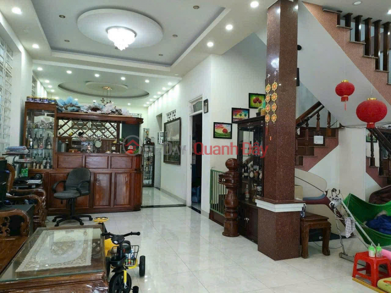 Làm ơn chọn, Nhà ở, Niêm yết bán | đ 11 tỷ