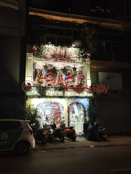 MUSE ERT FLOWERS AND EVENT - Tran Binh Trong Street (Cửa hàng hoa tươi Muse Ert Flowers - 331 Trần Bình Trọng),District 5 | (1)