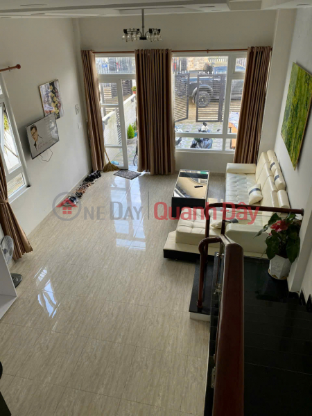 CHO THUÊ VILLA PHƯỜNG 8 ĐÀ LẠT - View đẹp - giá 12tr/tháng Niêm yết cho thuê