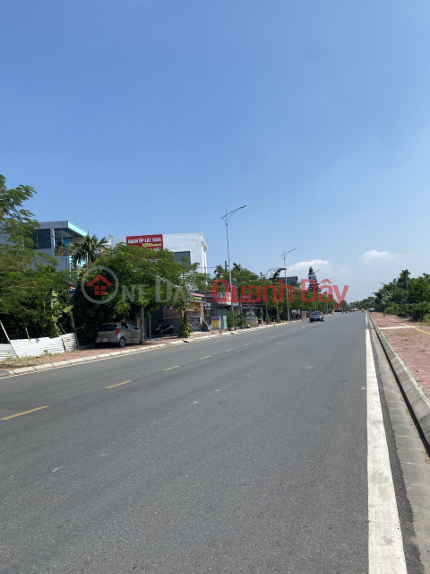 OWNER NEEDS TO SELL FULL RESIDENTIAL LOT OF LAND FRONT OF NGO GIA TU STREET - INVESTMENT PRICE. _0